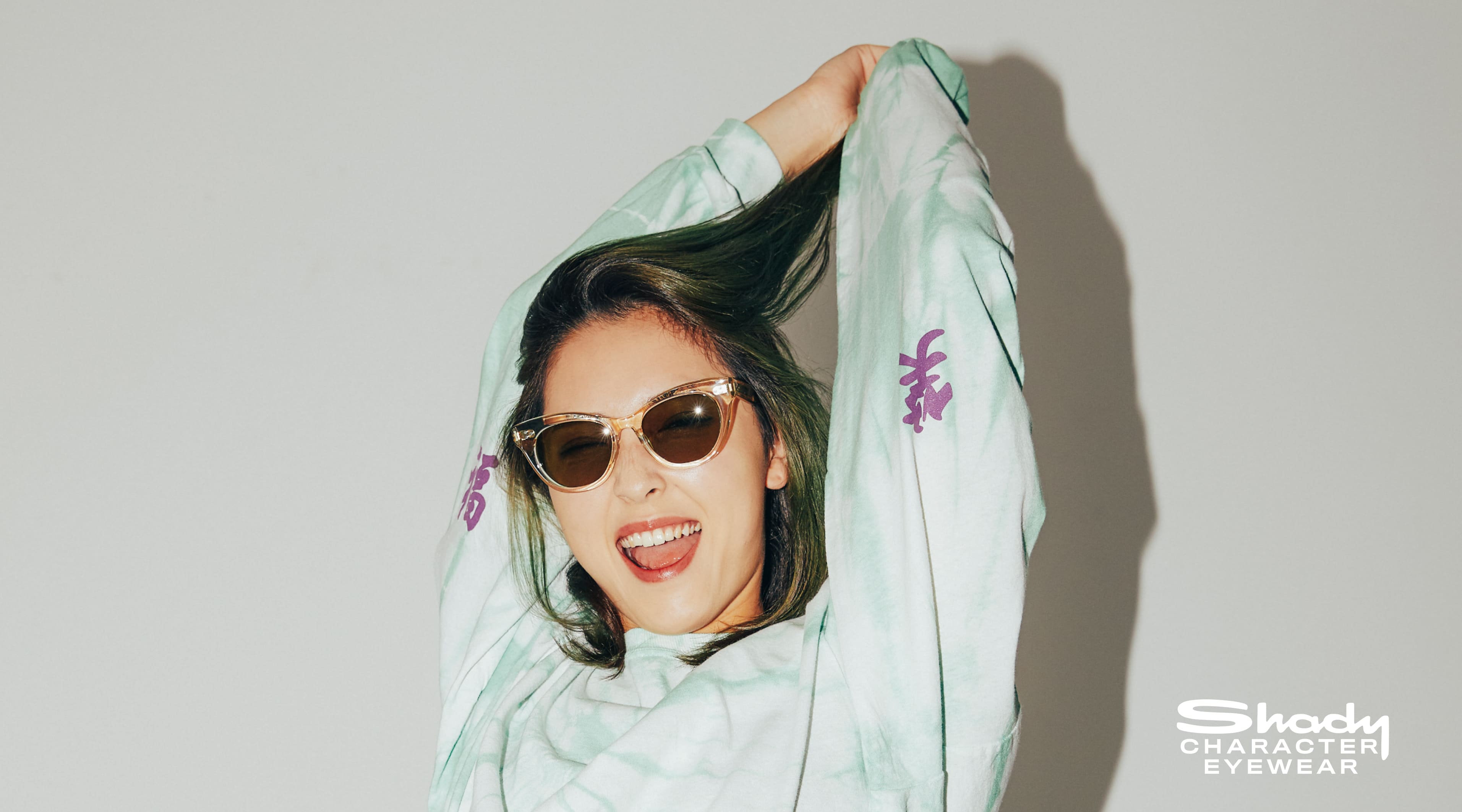 Shady Character – ochi-ochi